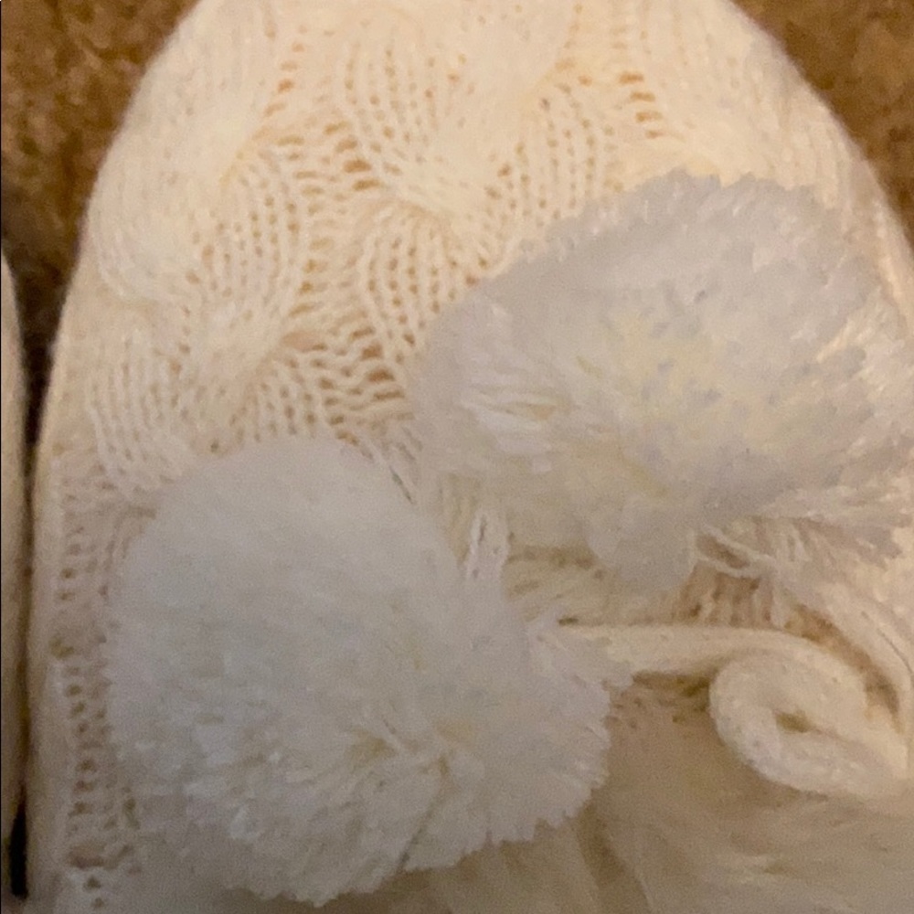 Slippers - Picture 3 of 5